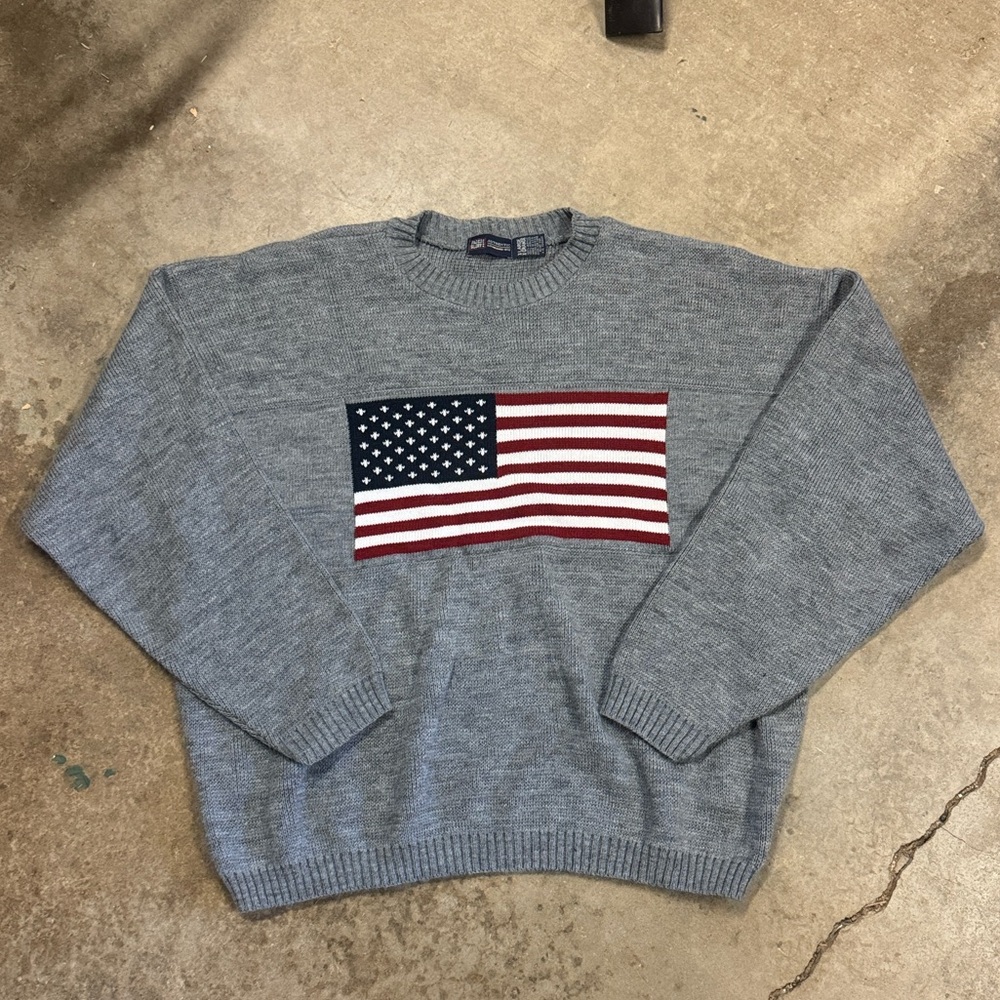 Faded Glory Grey Flag Crewneck Sweater